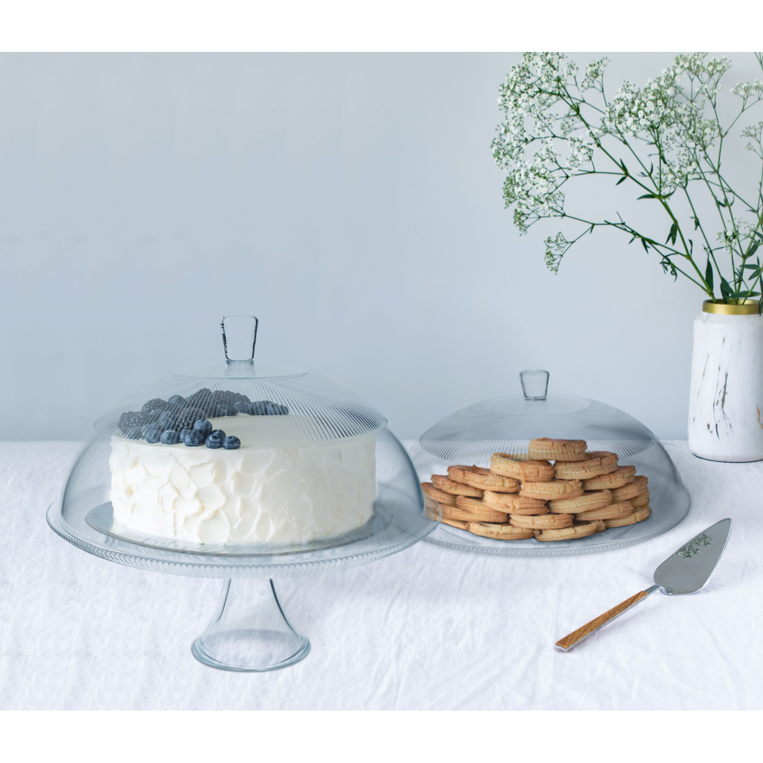 Плато за сладкиши с капак